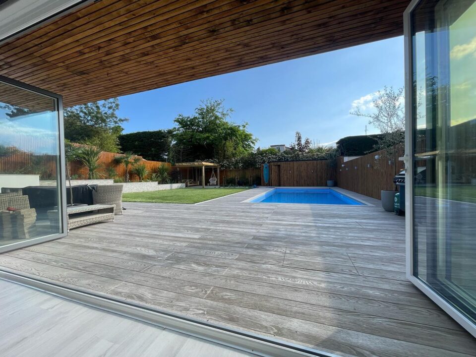 sandbanks-and-poole-millboard-composite-decking-installation-patio-view