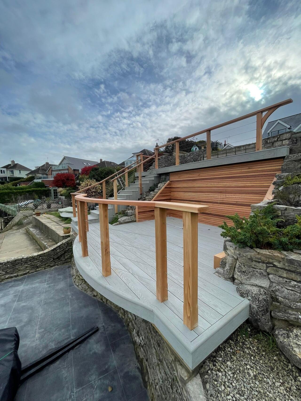 Riverside Dual-Level Composite Deck – Wimborne Minster7 Riverside Dual-Level Composite Deck – Wimborne Minster7