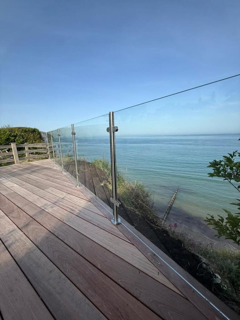 Weathered Jatoba, with a simple Glass balustrade, in sunny Swanage2