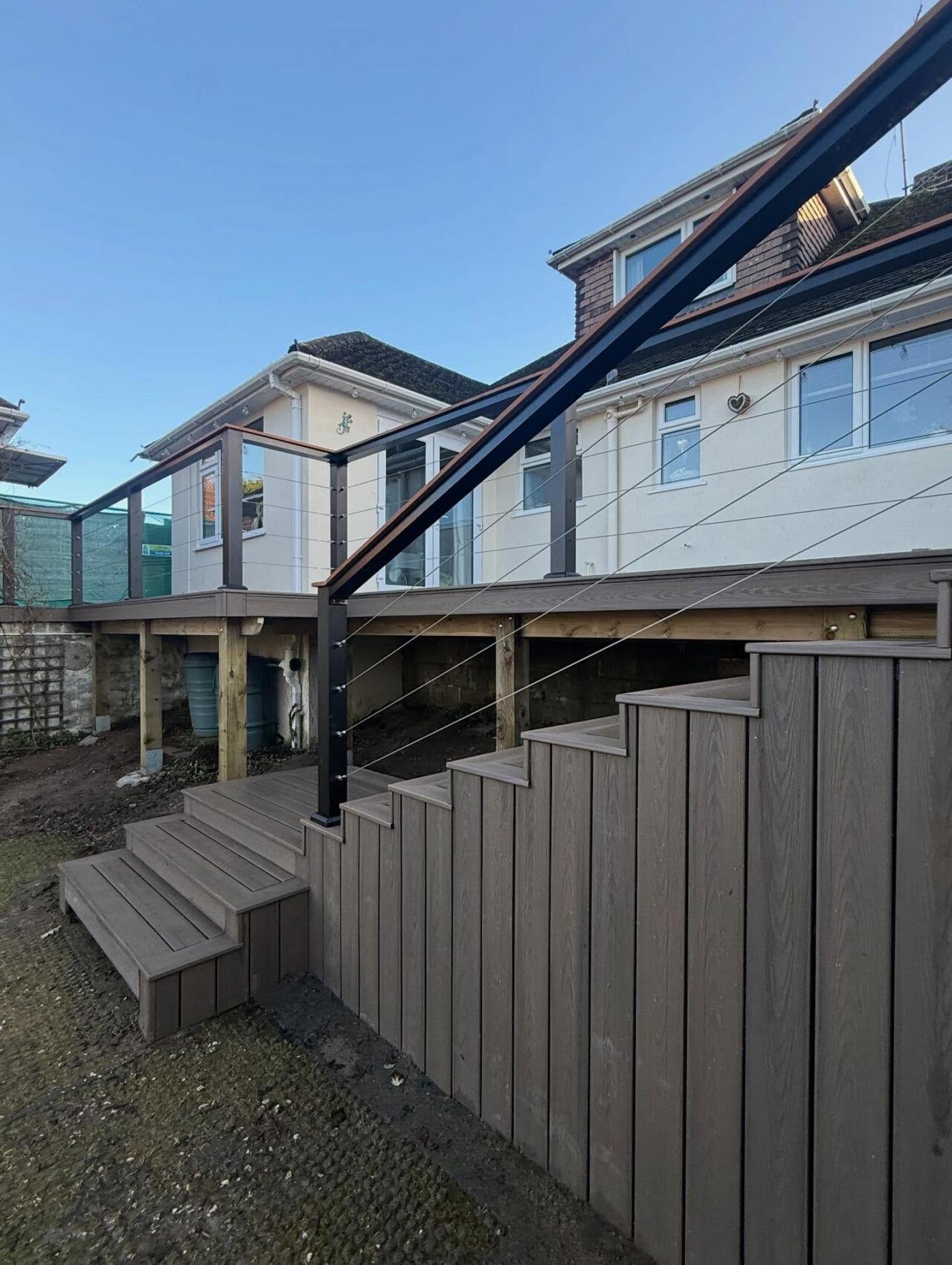 aluminum:cable hardwood topped balustrade3 aluminum:cable hardwood topped balustrade3