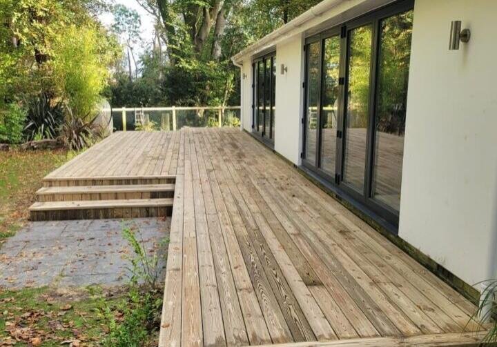 custom-built-UC4-timber-deck-colehil-dorset-finished-image-2